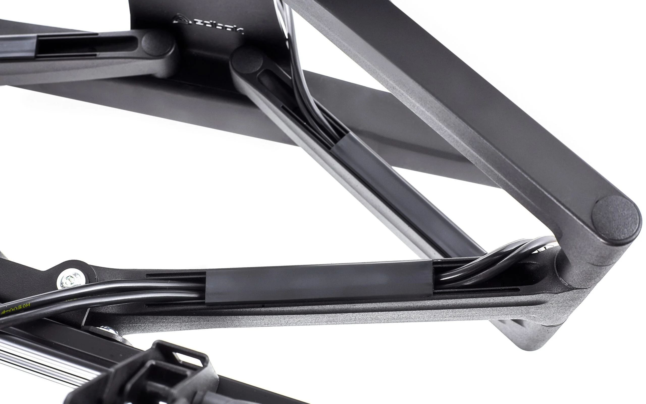VSM654 Double swivel wall arm for 65 “-86” screens - Image 3